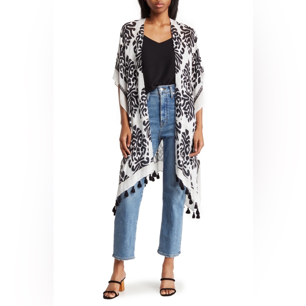 Nordstrom Monochrome Floral Kimono